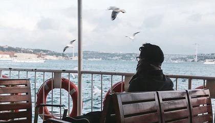 有人扮成吃豆人在 AGDQ 直播期间玩《吃豆人》